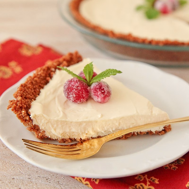 Grape-Nuts Greek Yogurt Pie with Sugared Cranberries